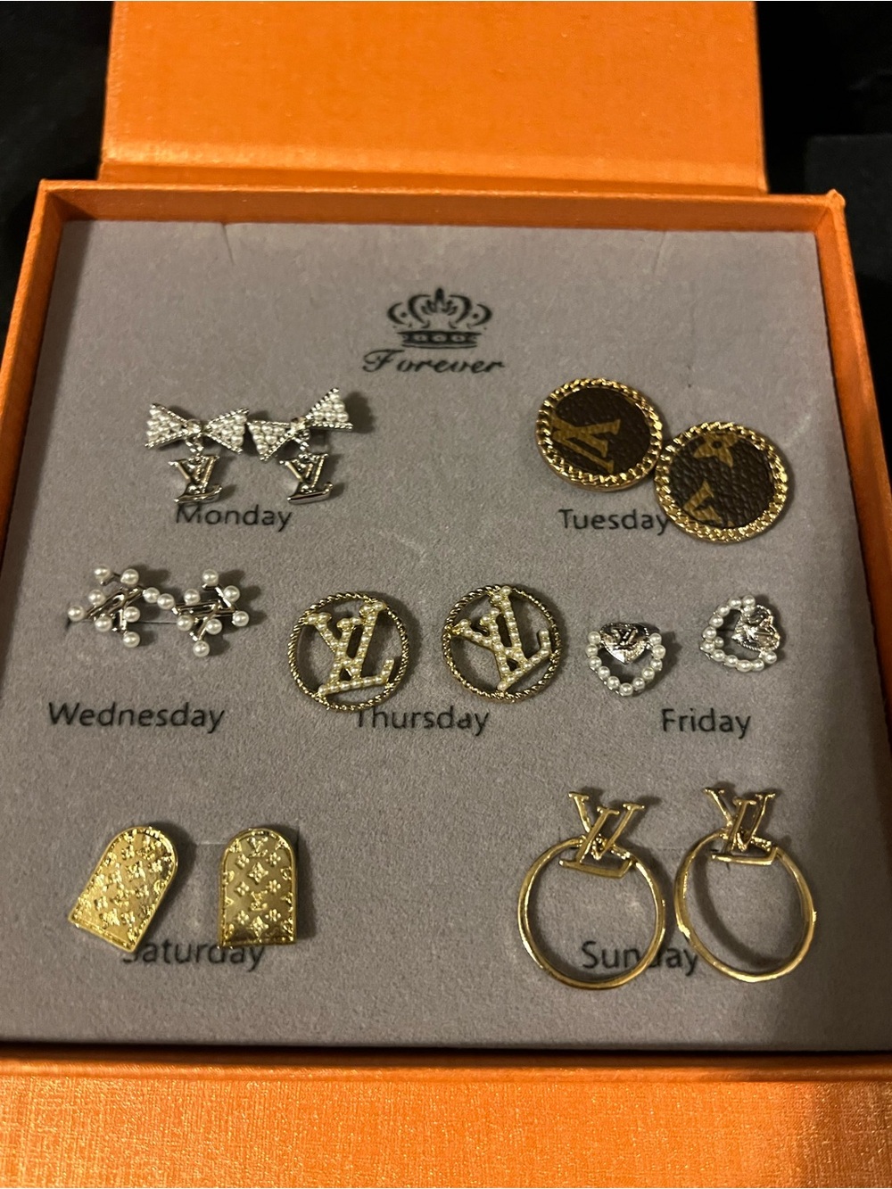 Fashion LV Earring Set (7 days) - Picture 6 of 8